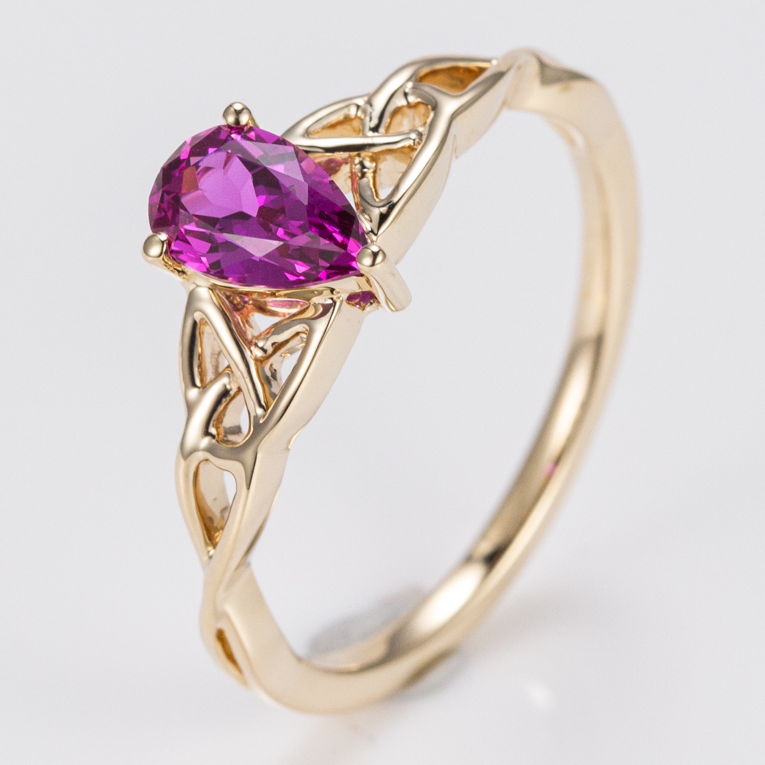 Gold Celtic Ring with Amethyst