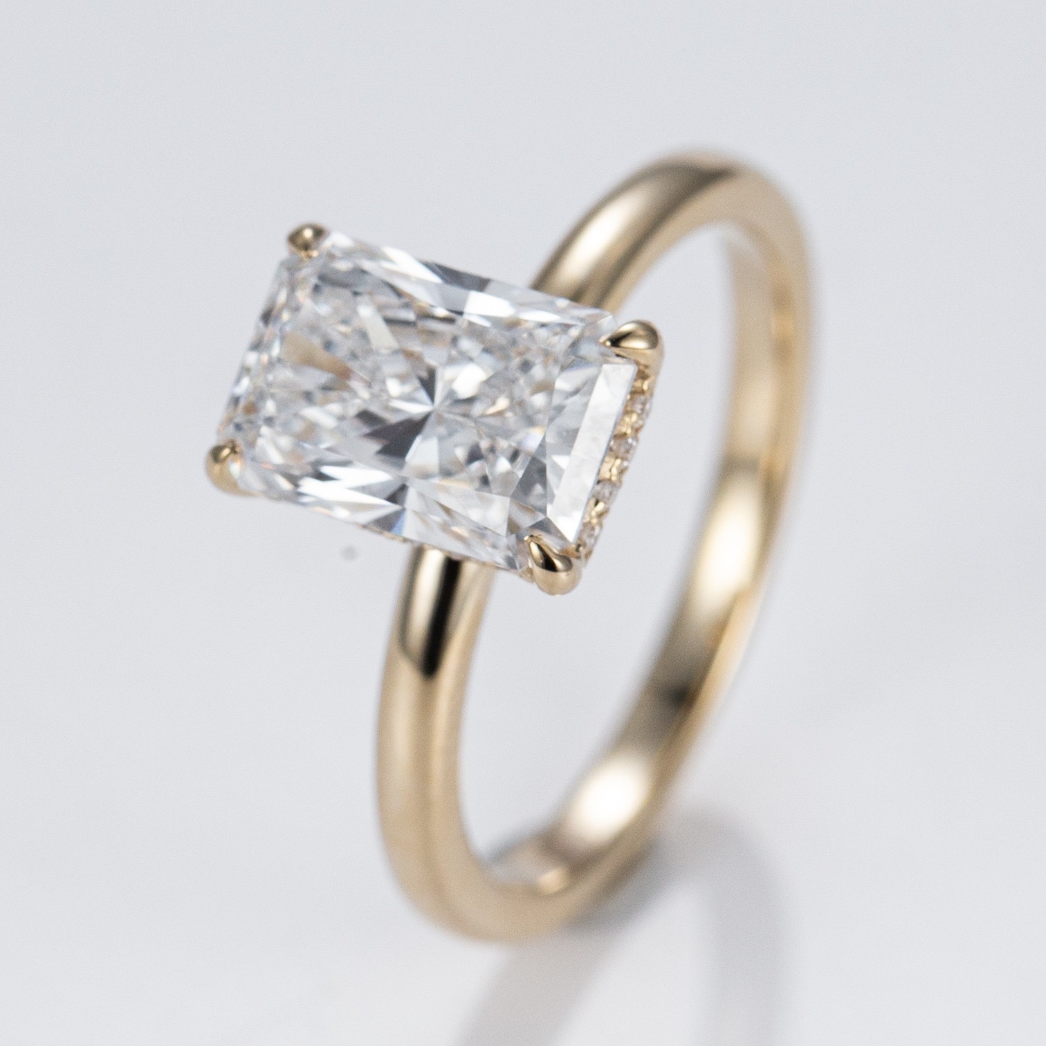 Radiant Gold Diamond Ring