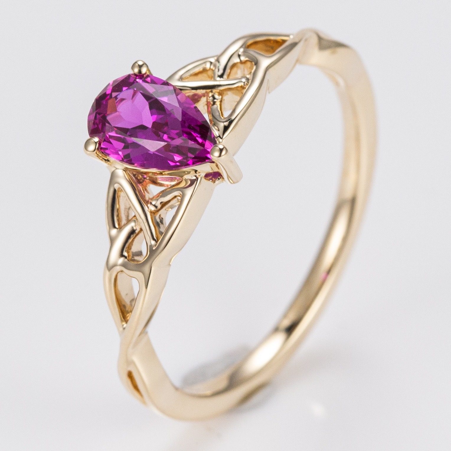 Gold Celtic Ring with Amethyst
